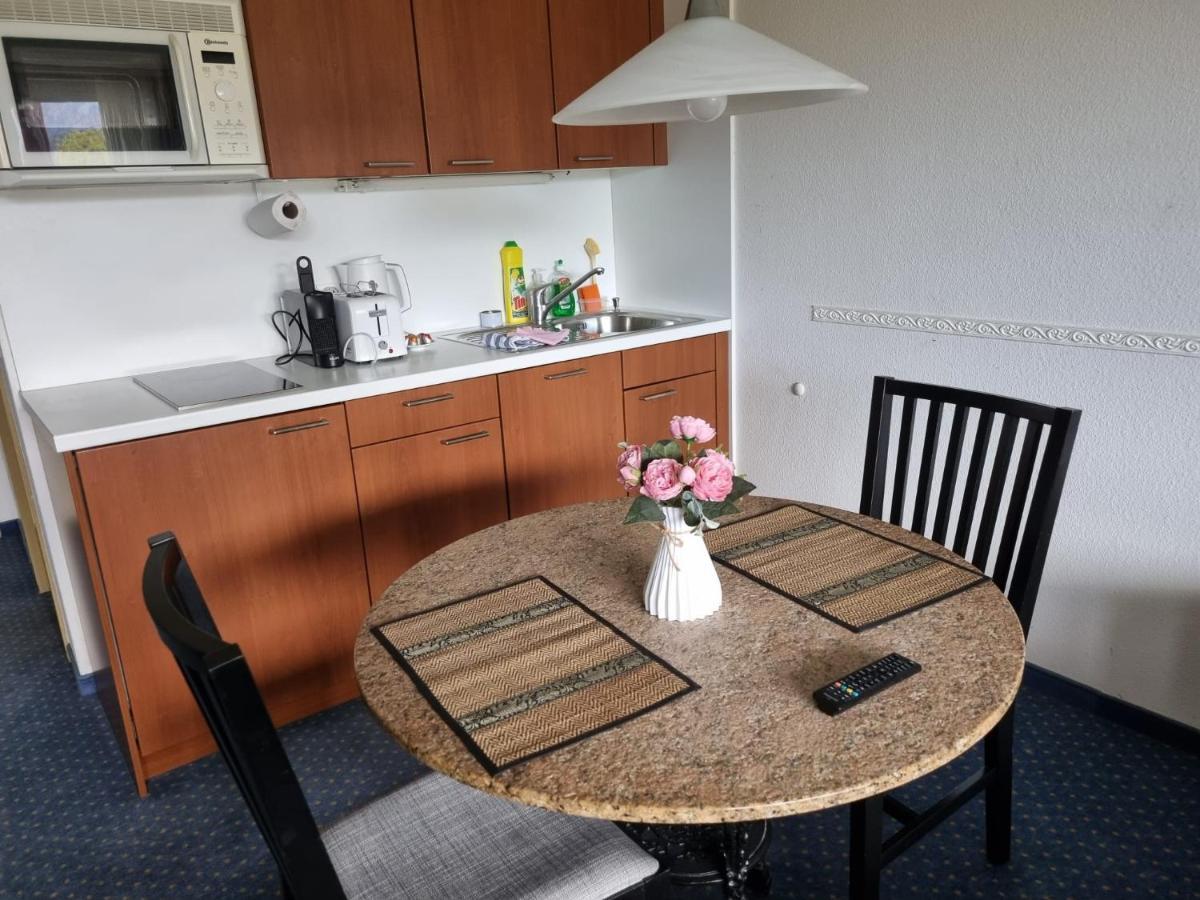 Priv. Apartment Bei Swiss Holiday Park Morschach Kültér fotó
